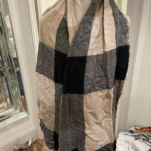 Beautiful tan, cream, and black color block scarf
